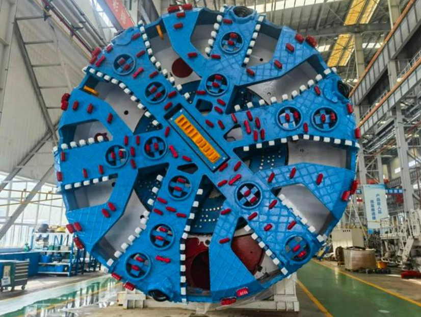 creusement d'un tunnel de protection pour le métro